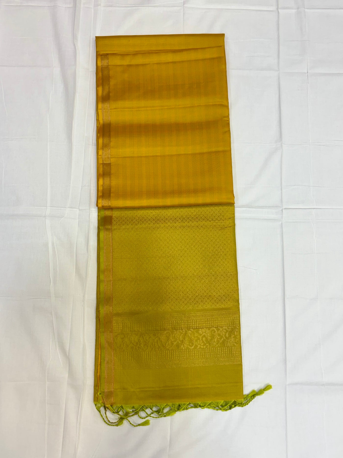 Pavizha handloom softsilk saree - Pure silk saree