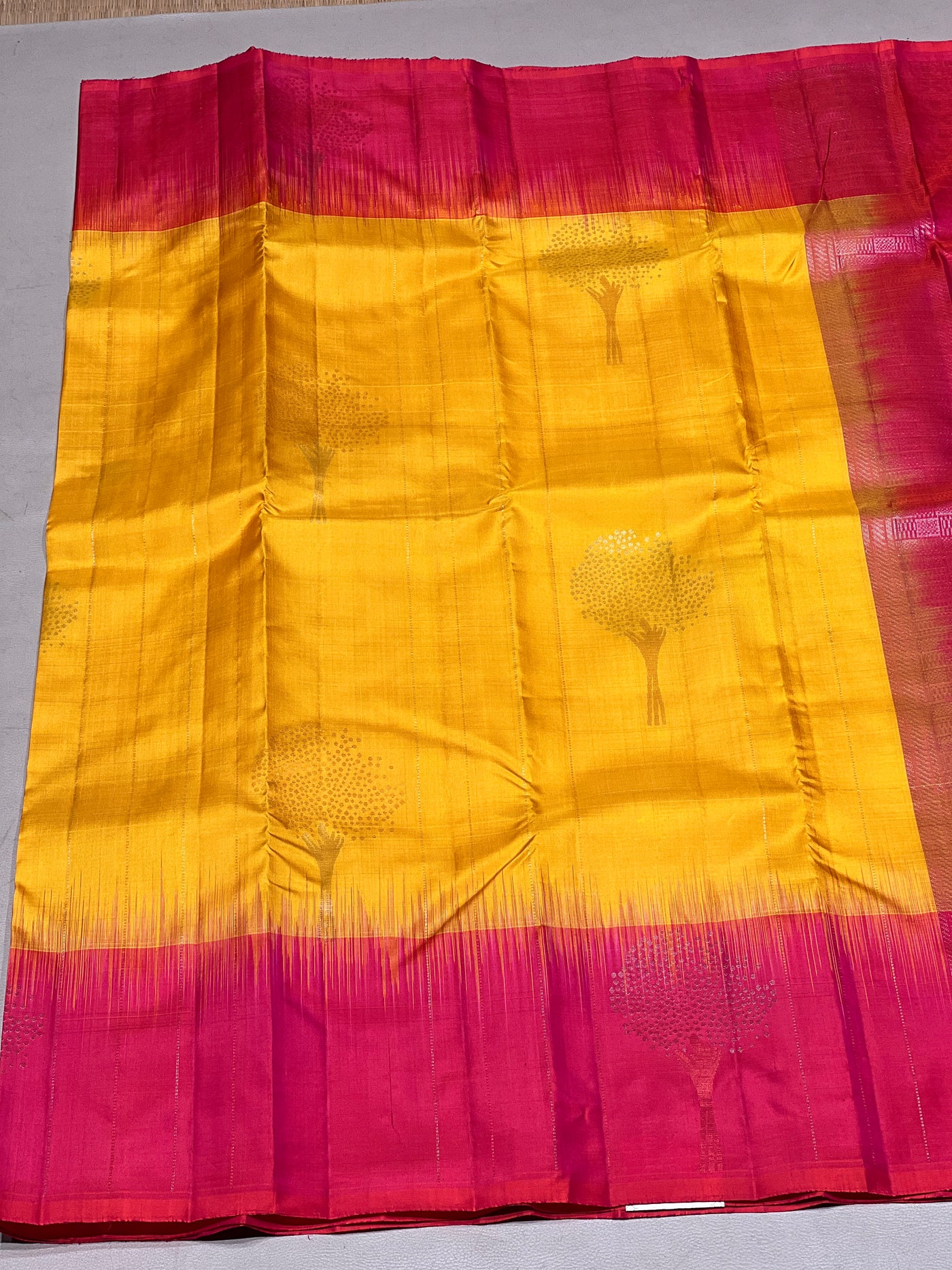Charulata handloom softsilk saree - Pure silk saree-AV103