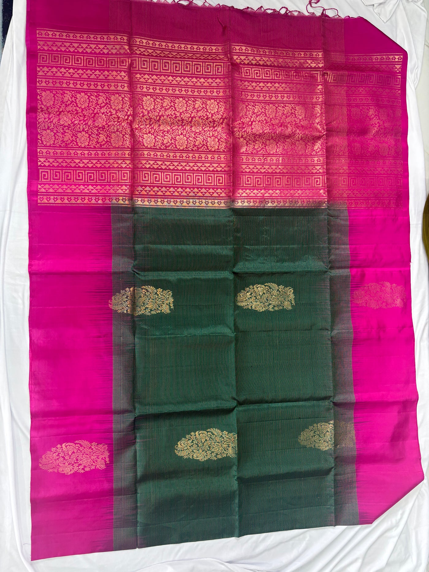 Karugi handloom softsilk saree - Pure silk saree