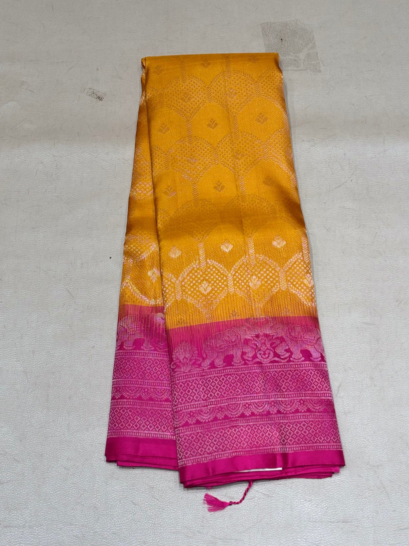 Tvesha all self handloom softsilk saree - Pure silk saree