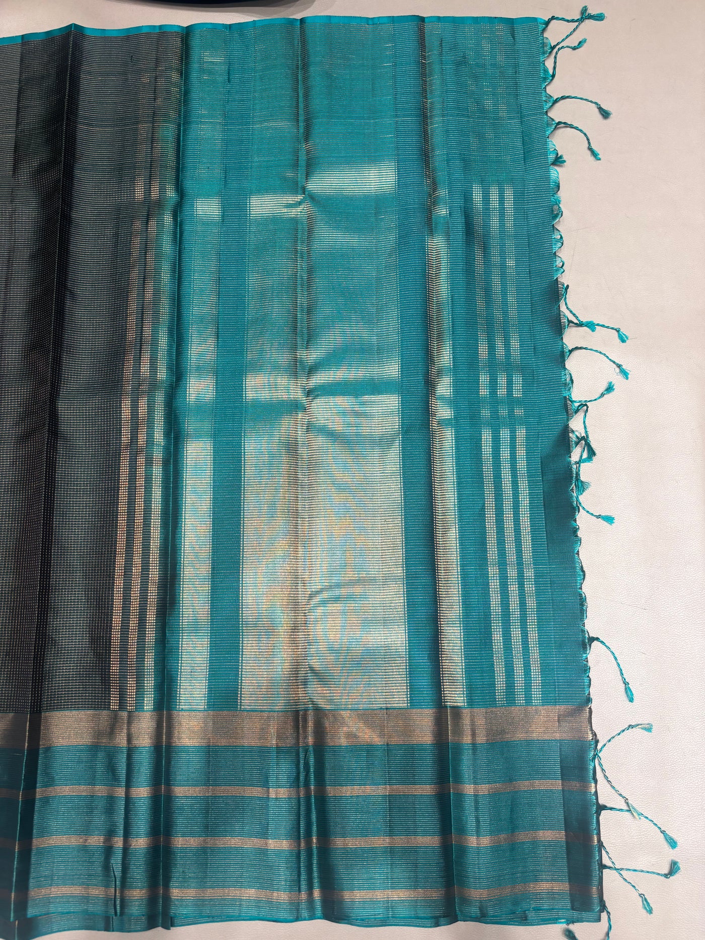Ranjani micro checked bottle green handloom softsilk saree - Pure silk saree