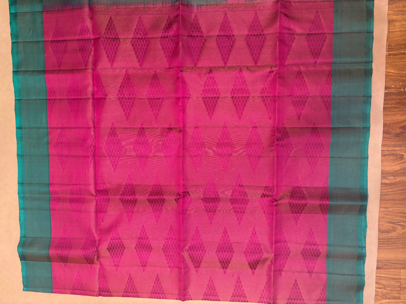 Kanishka pink handloom softsilk saree - Pure silk saree