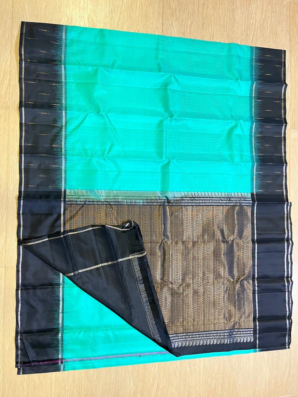 Thanimayil handloom softsilk saree- Pure silk saree