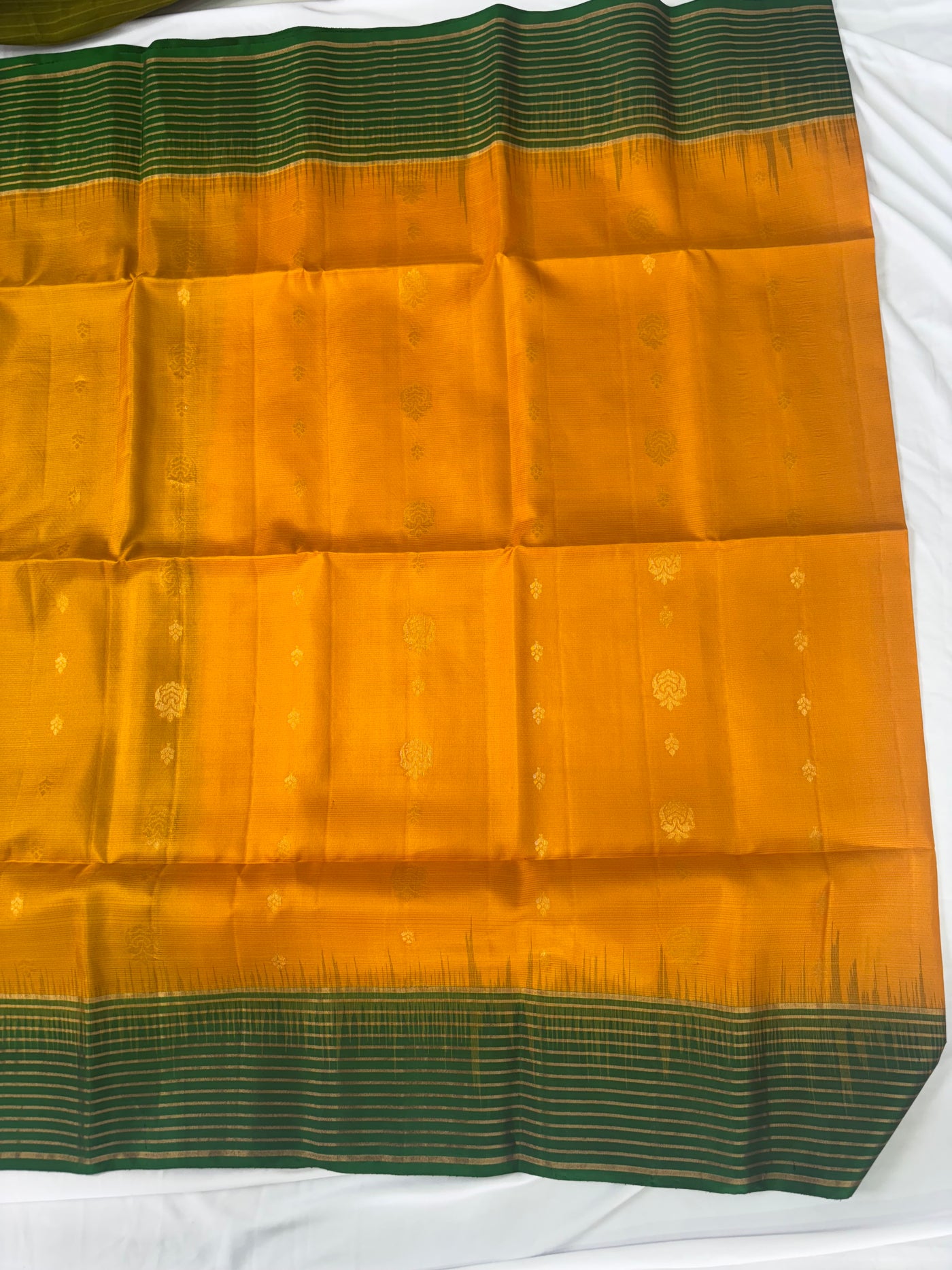 Elumichi handloom softsilk saree - Pure silk saree