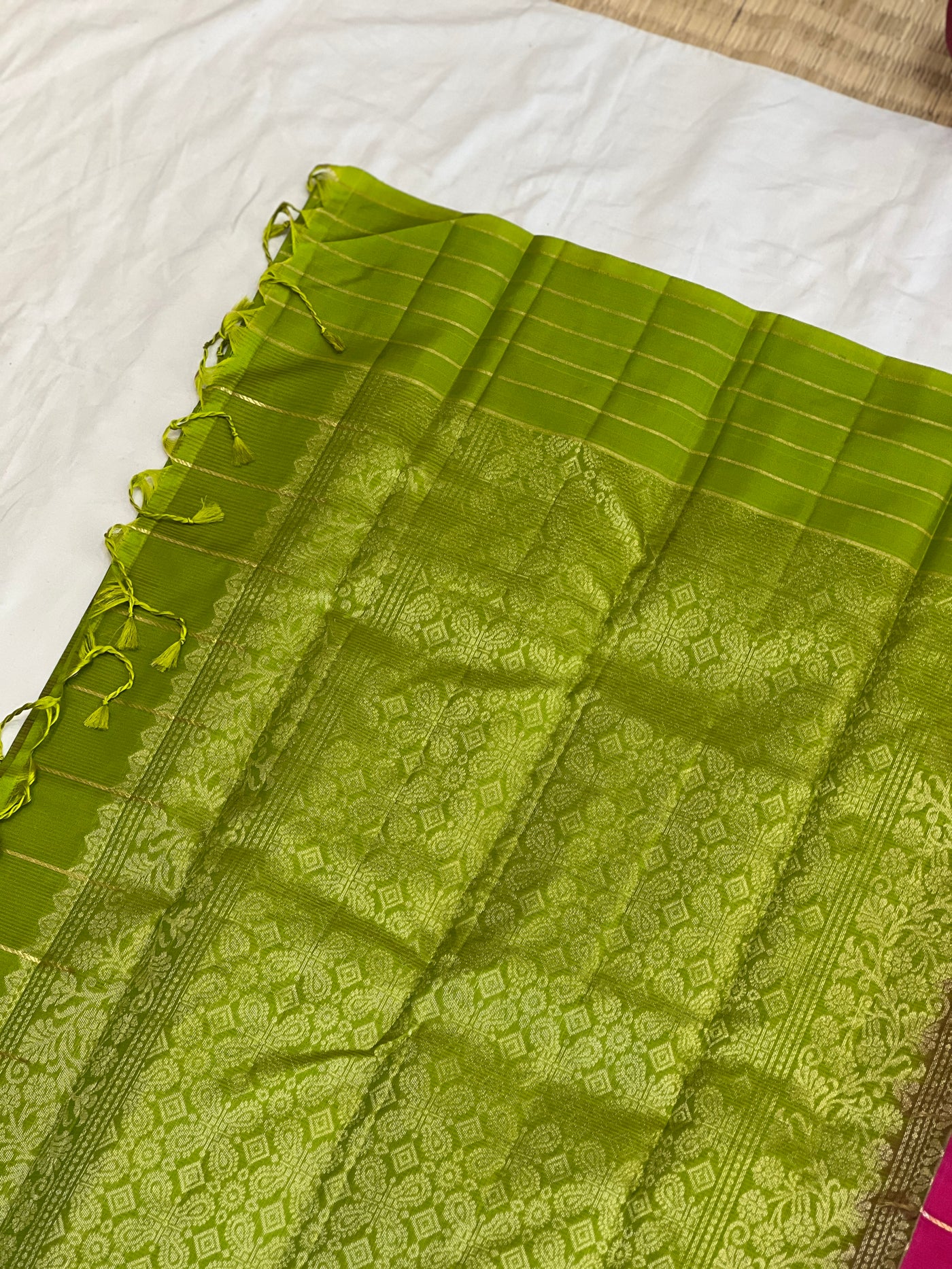 Gulnar handloom softsilk saree - Pure silk saree