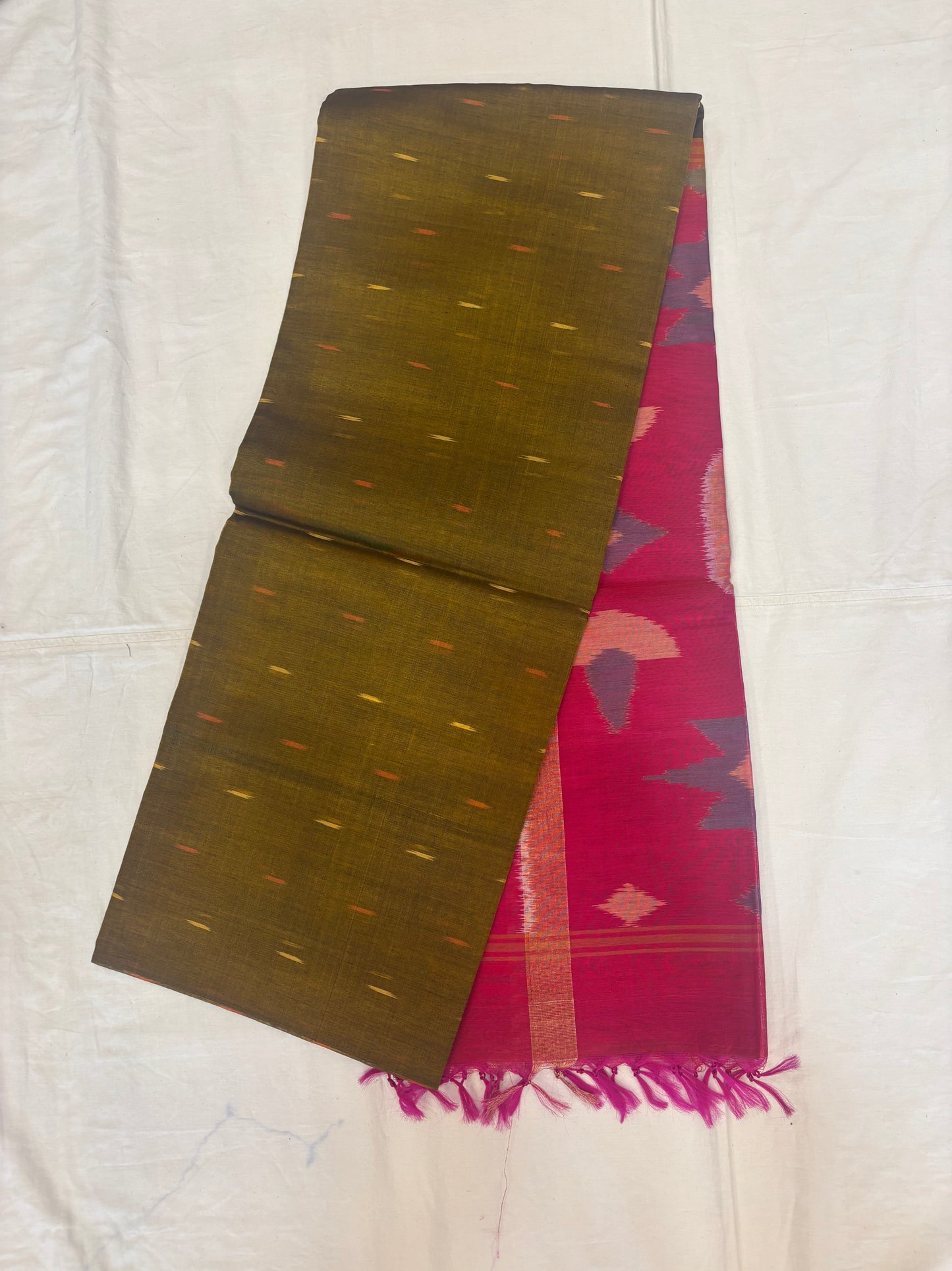 Harini handloom Pochampally silk cotton saree