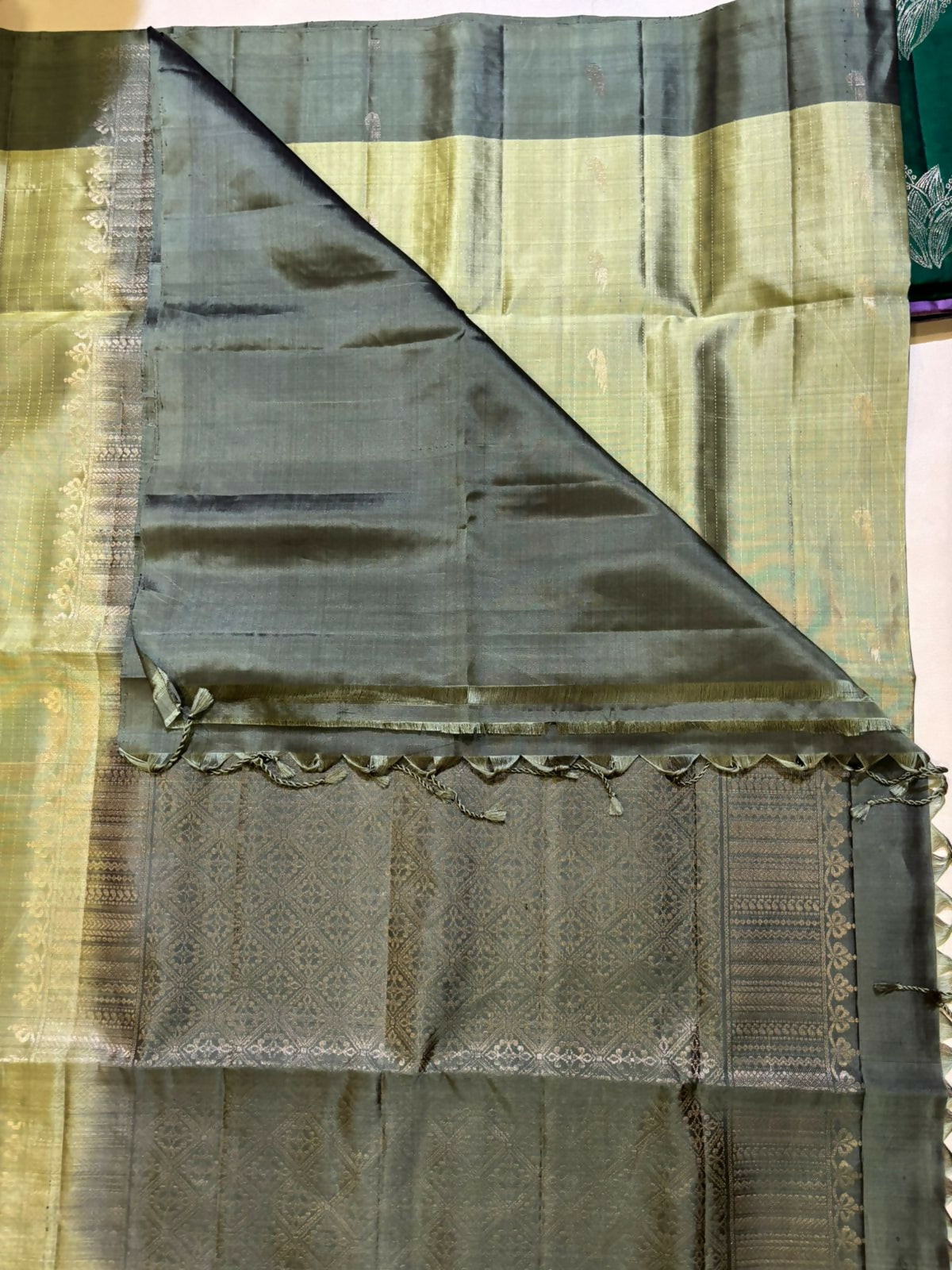Paari handloom softsilk saree - Pure silk saree