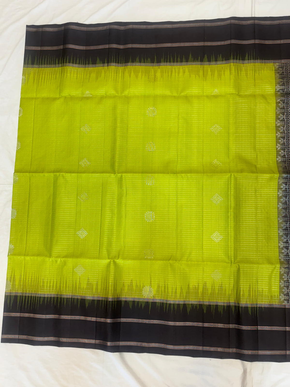 Vasundhra handloom softsilk saree - Pure silk saree