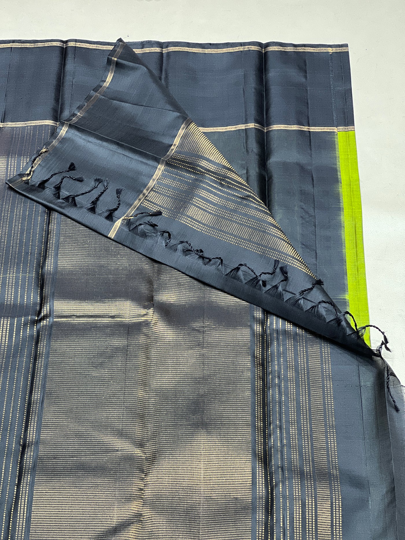 Karthiga handloom softsilk saree - Pure silk saree