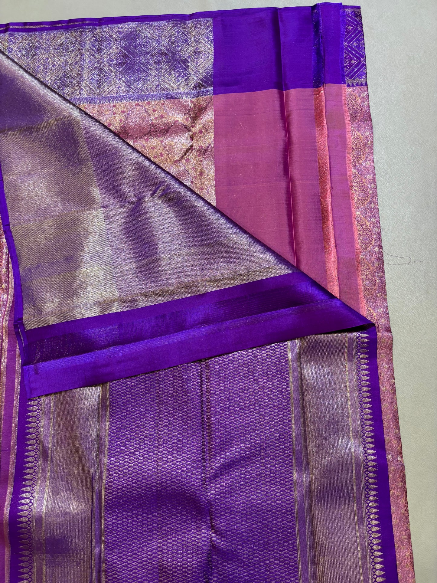 Arunam bridal Kanchipuram silk saree - Pure silk bridal saree