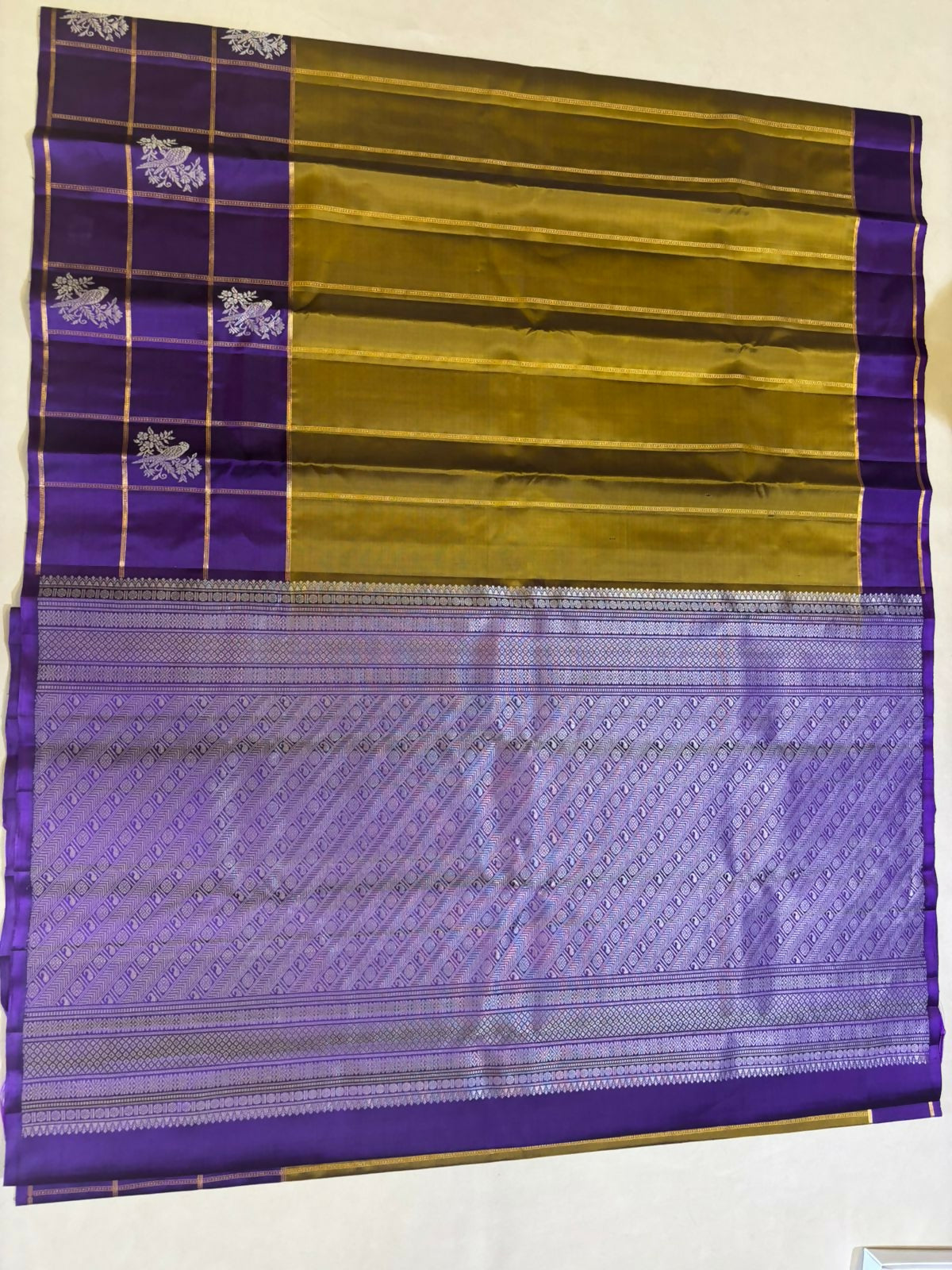 Nirva hnadloom softsilk saree - Pure silk saree