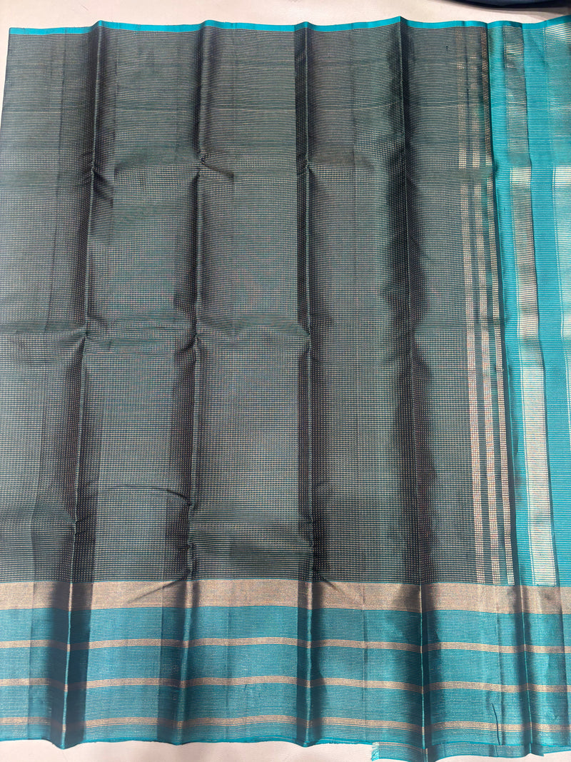 Ranjani micro checked bottle green handloom softsilk saree - Pure silk saree