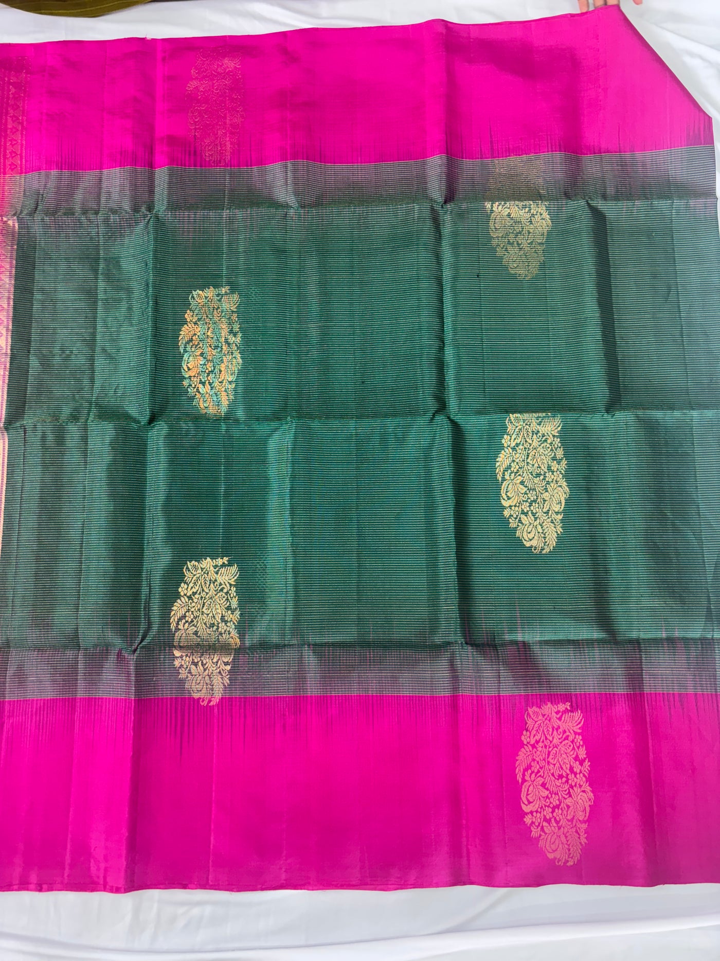 Karugi handloom softsilk saree - Pure silk saree