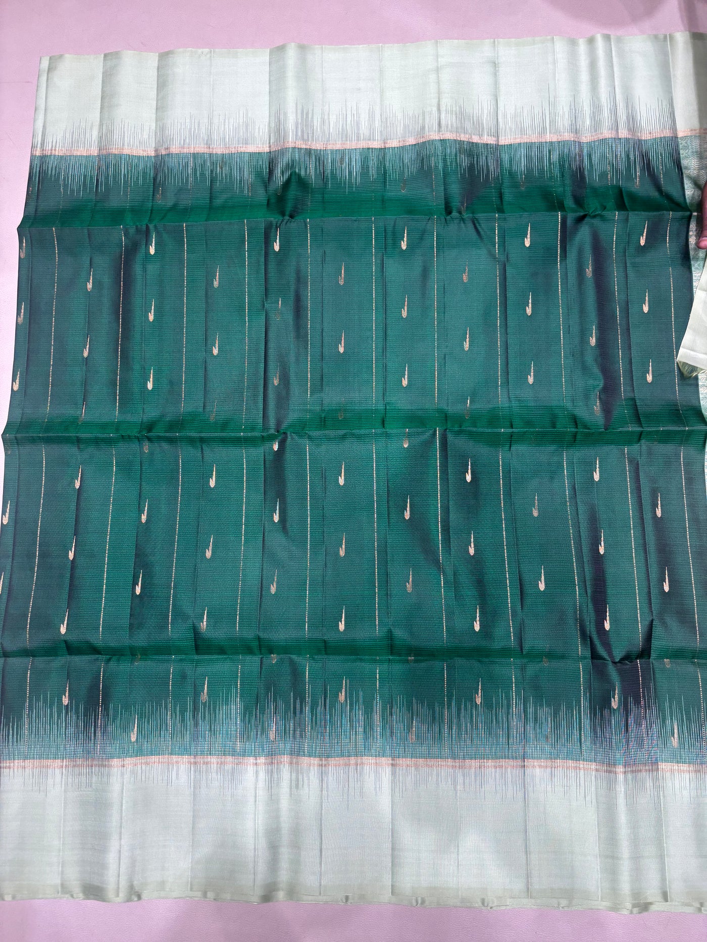 Leelavathi bottle green handloom softsilk saree - Pure silk saree