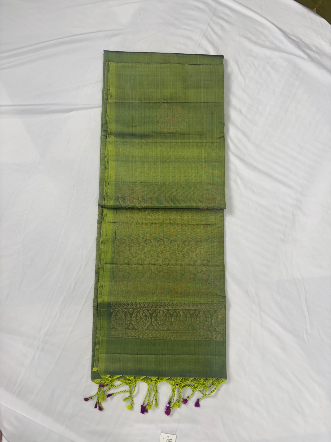 Vandhana handloom softsilk saree - Pure silk saree