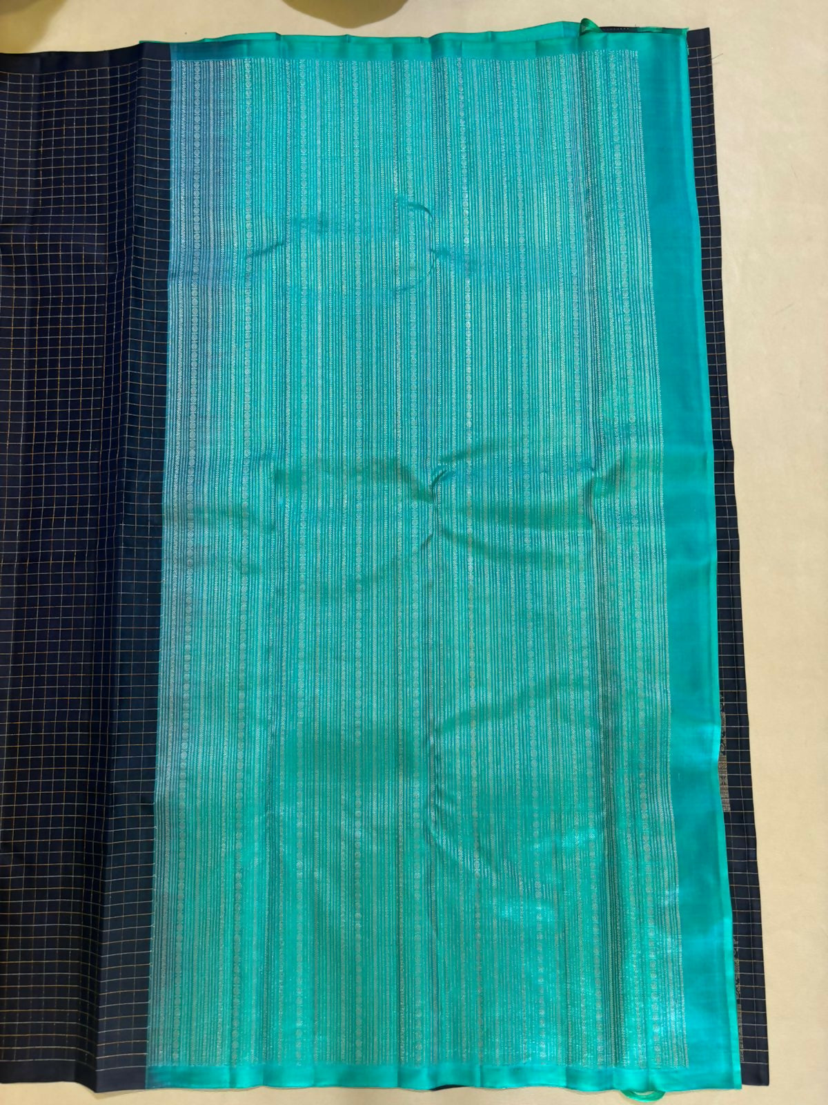 Aavir handloom softsilk saree - Pure silk saree