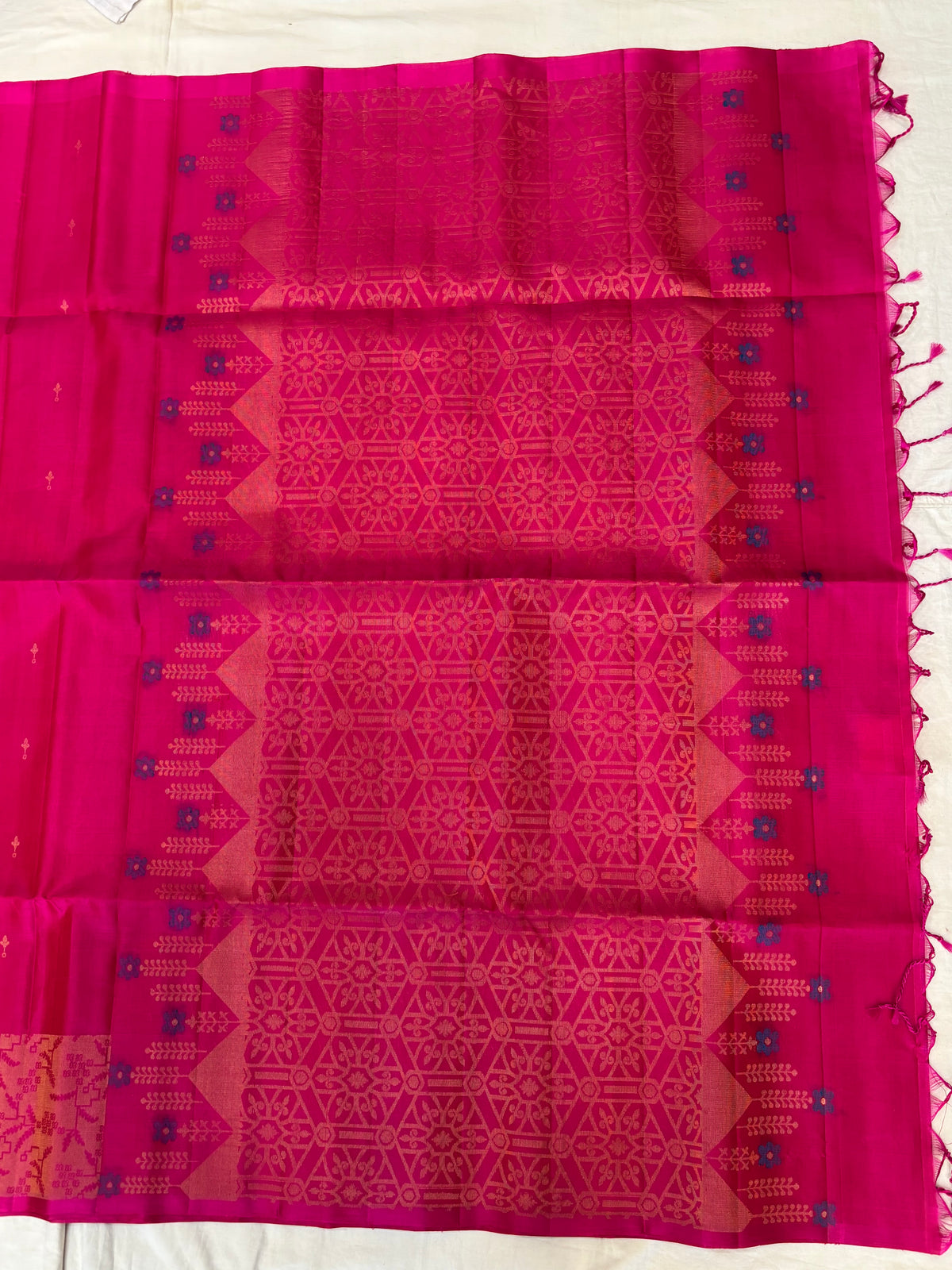 Lavya handloom softsilk saree - Pure silk saree