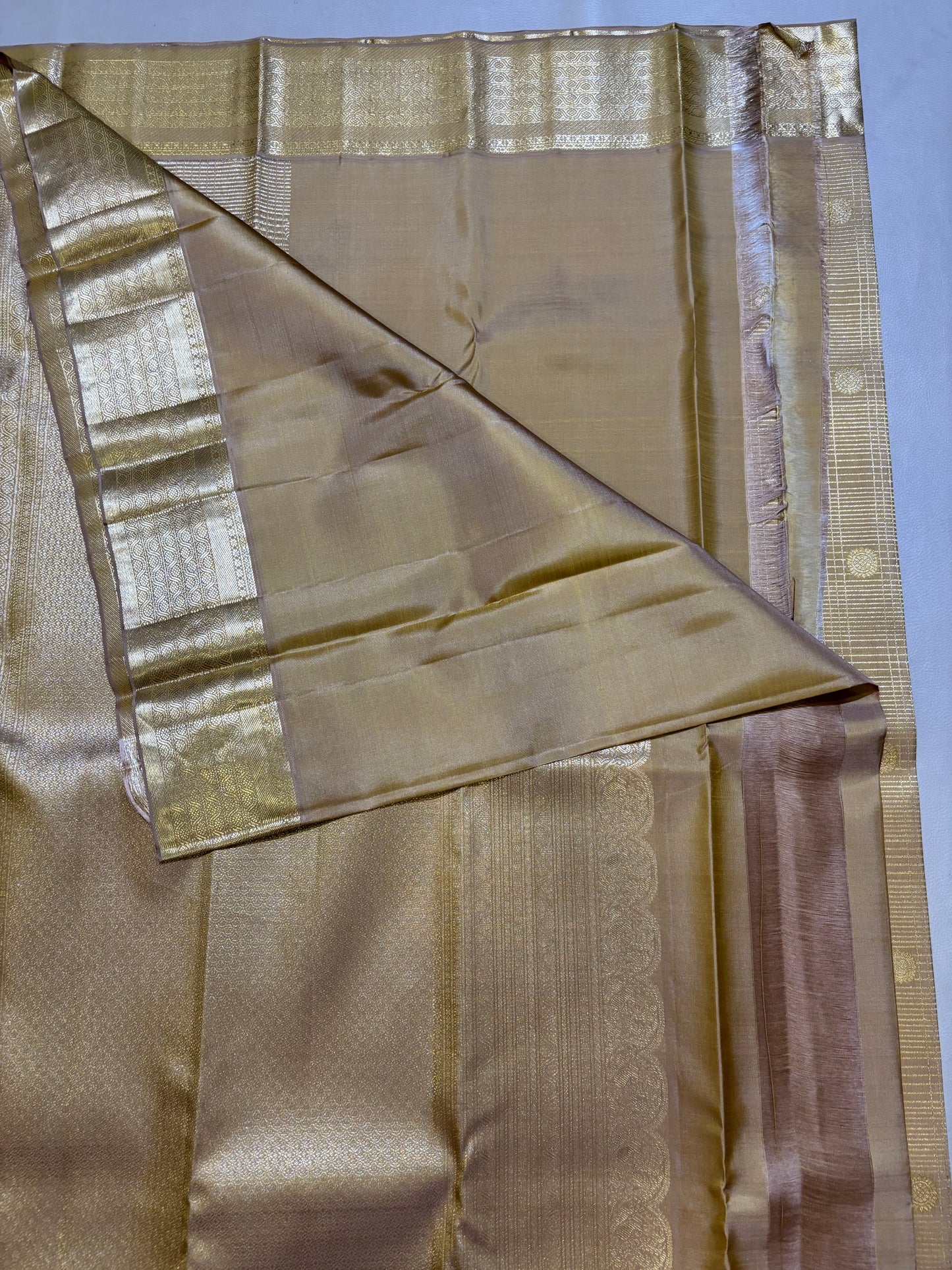 Thangapon Bridal silk saree - Pure silk saree