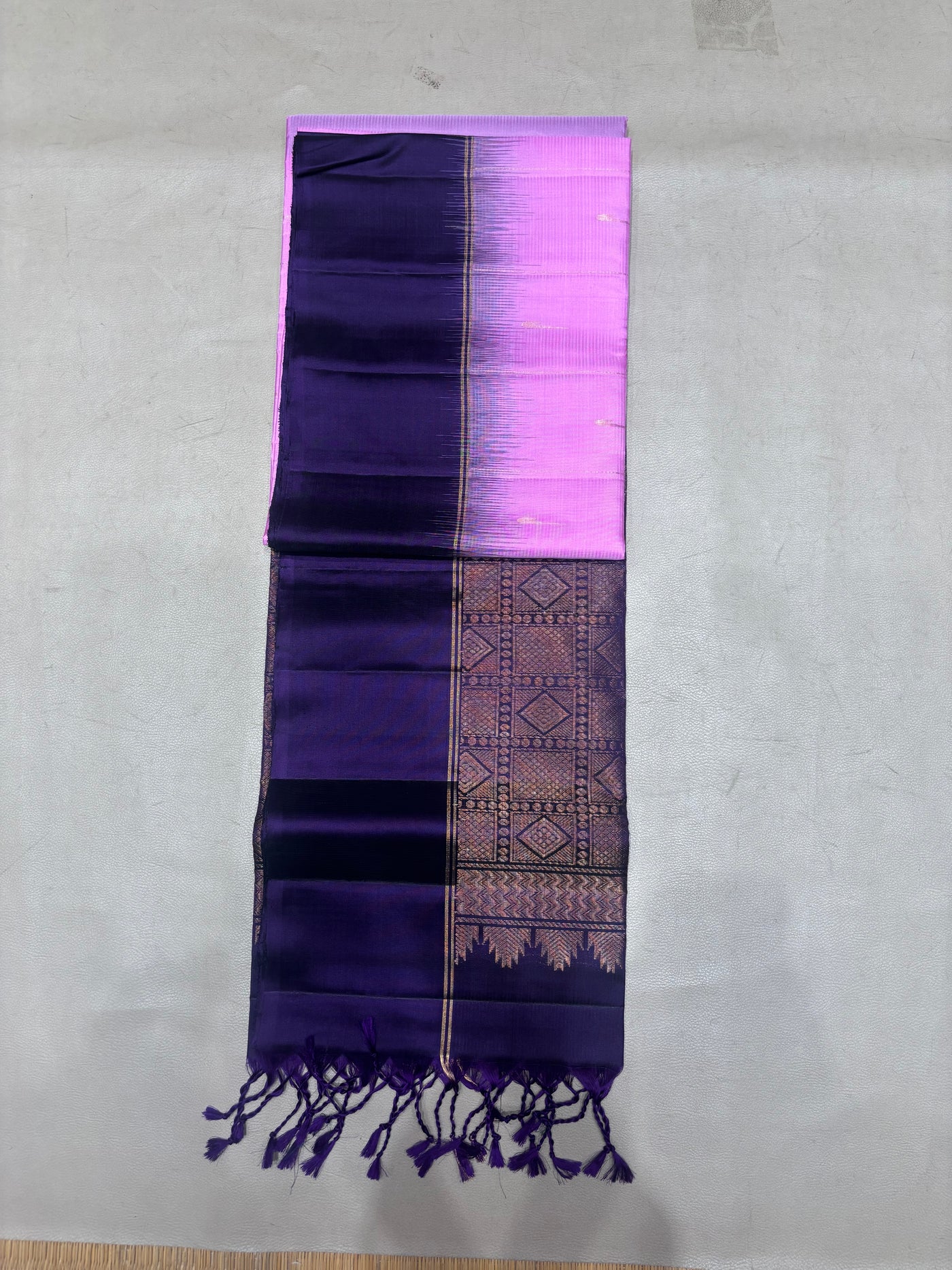 Leelavathi purple handloom softsilk saree - Pure silk saree- Contrast color