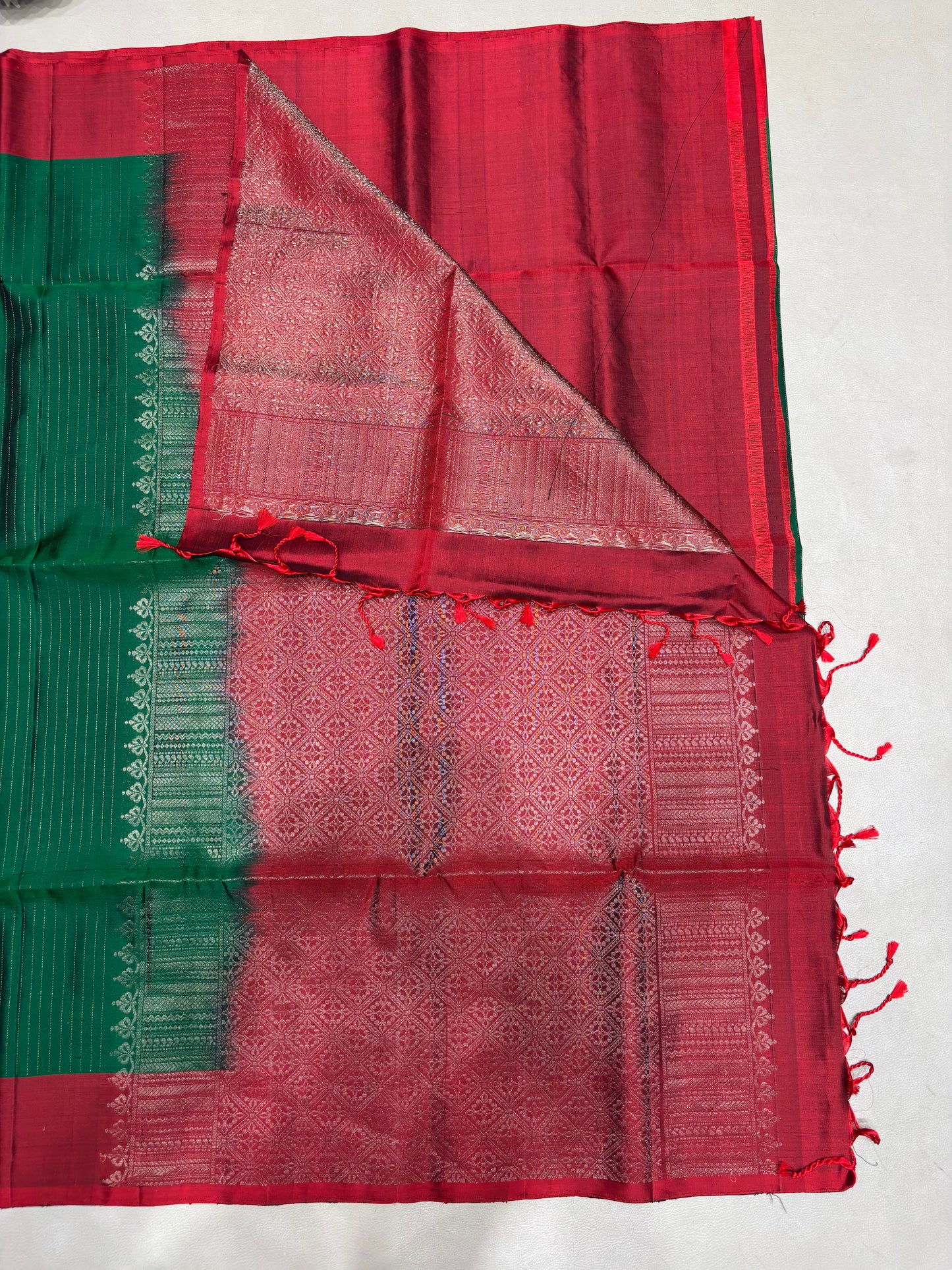 Paari green & red handloom softsilk saree - Pure silk saree