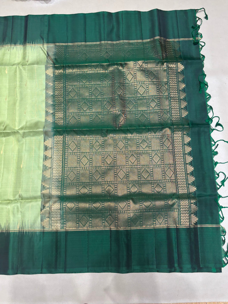 Leelavathi green handloom softsilk saree - Pure silk saree- contrast color