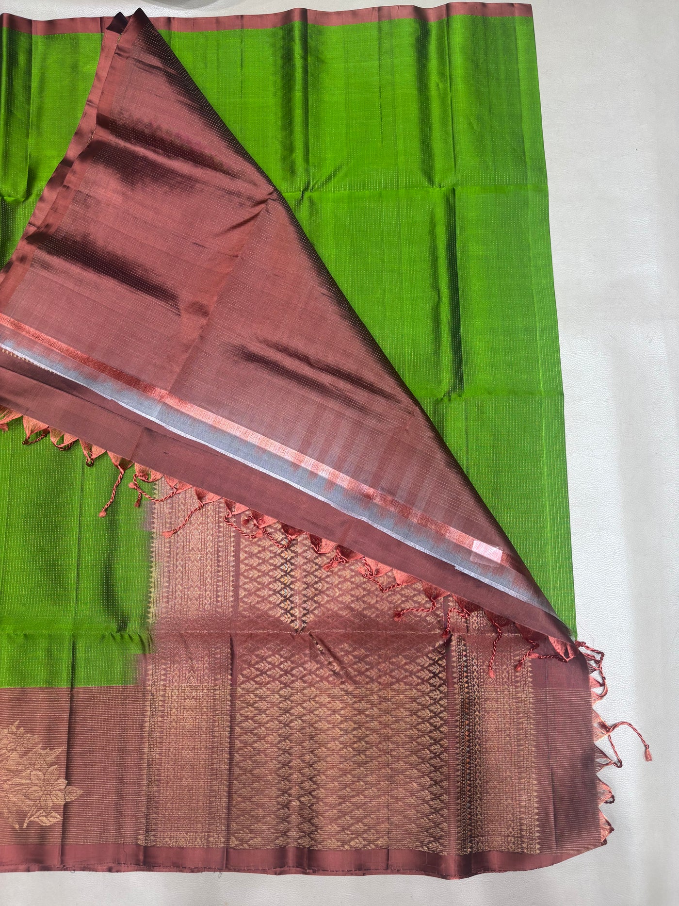 Anjana green handloom softsilk saree vaira oosi - Pure silk saree