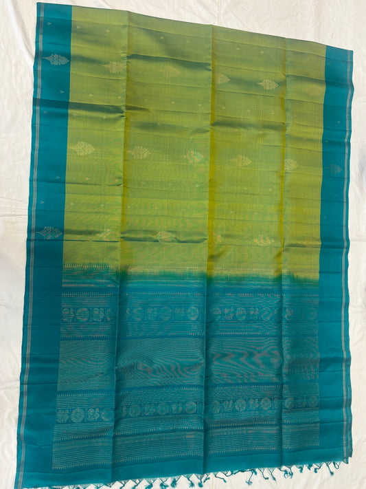 Airaa handloom softsilk saree - Pure silk saree