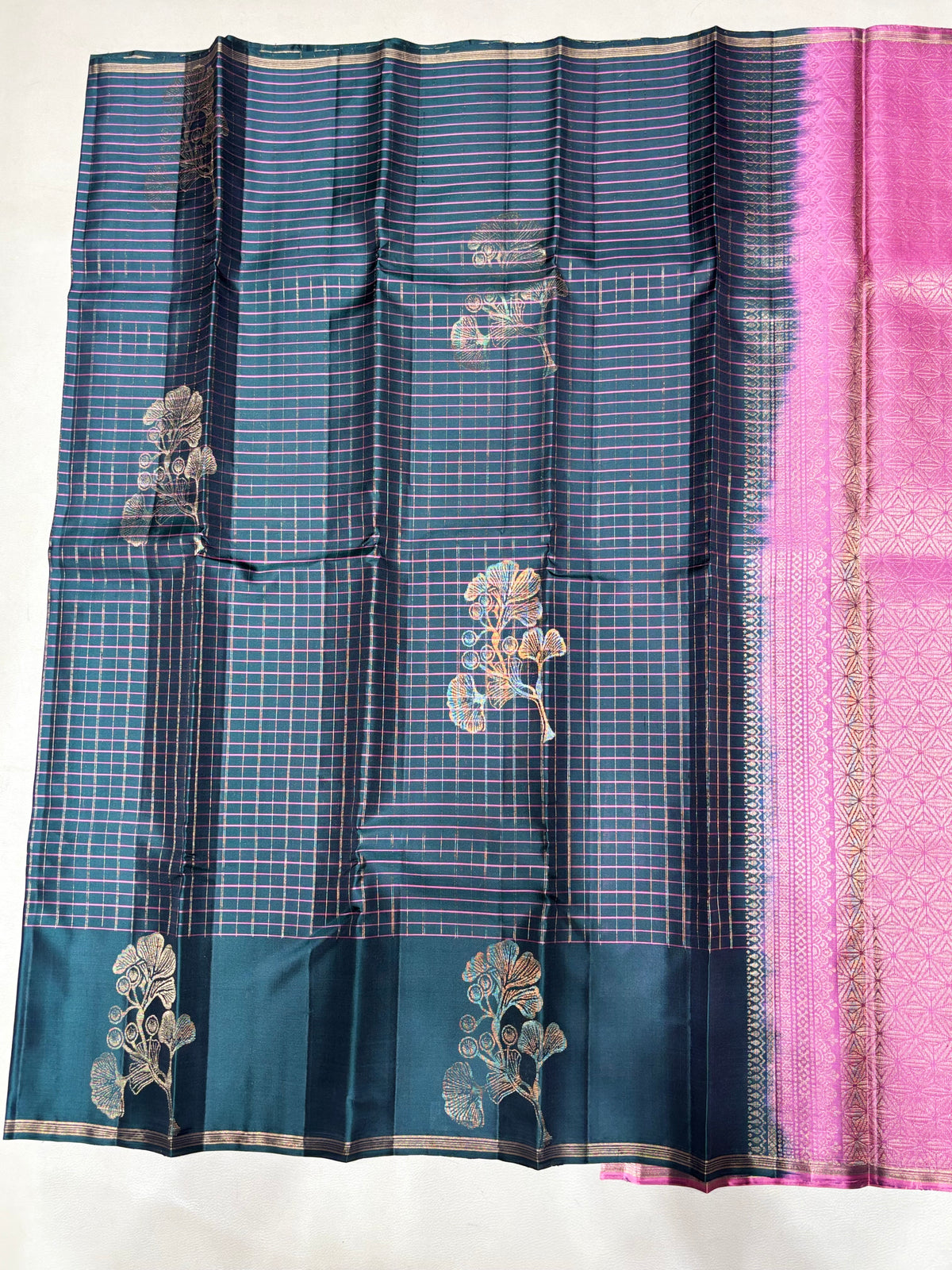Charvitha bottle green handloom softsilk saree - Pure silk saree