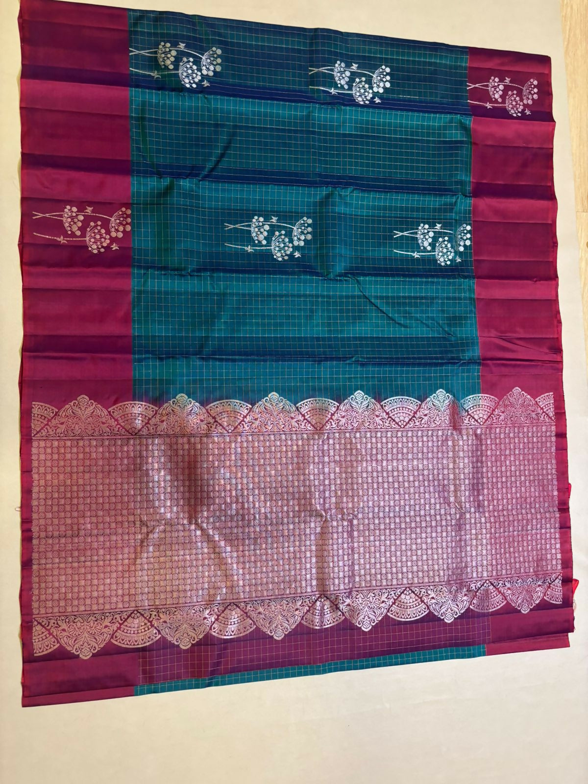 Elakki checked handloom softsilk saree - Pure silk saree
