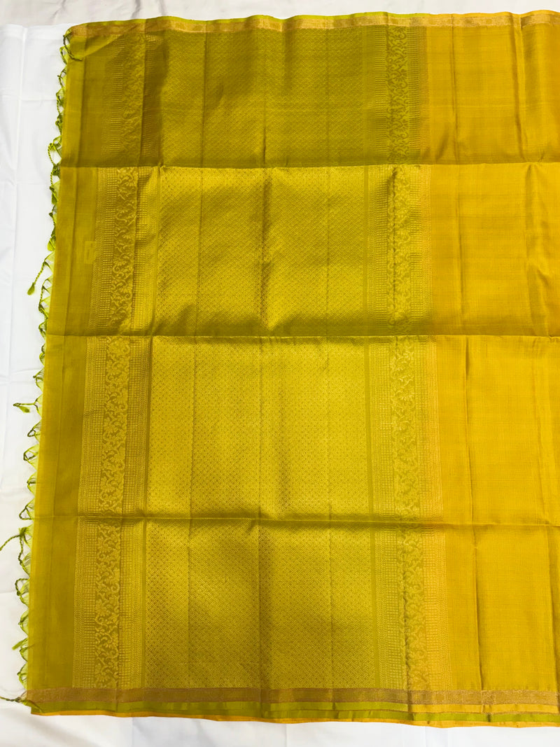 Pavizha handloom softsilk saree - Pure silk saree