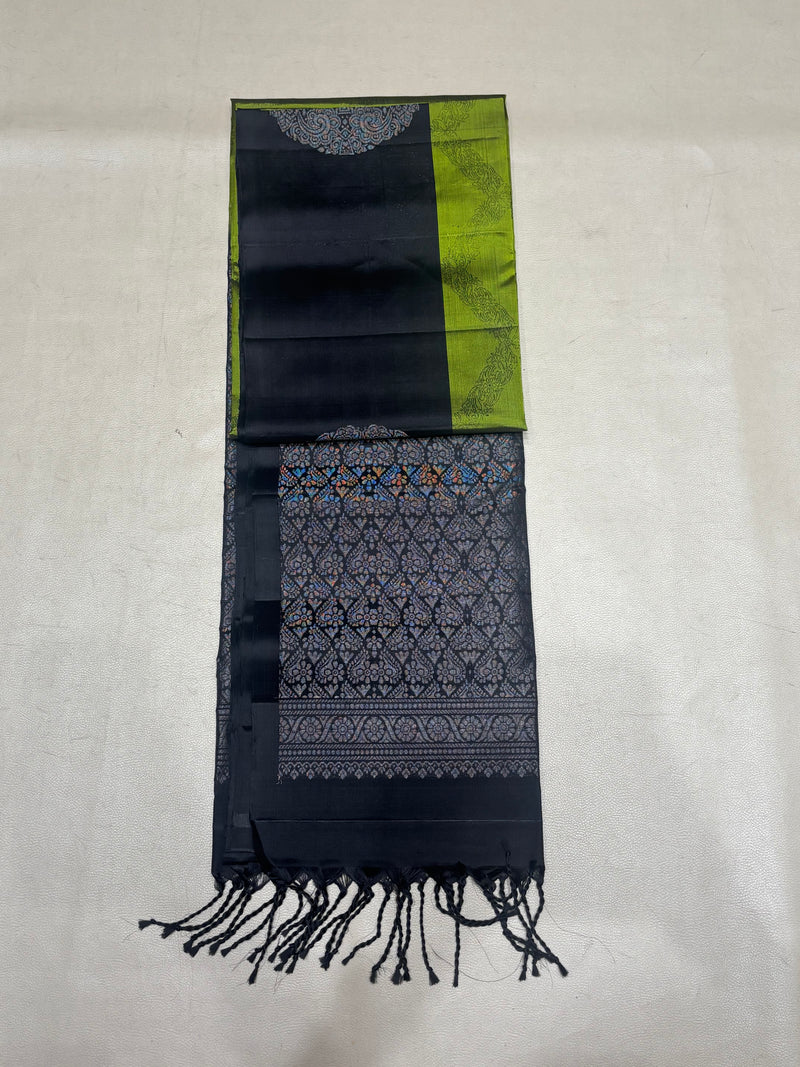 Darika green & black handloom softsilk saree - Pure silk saree