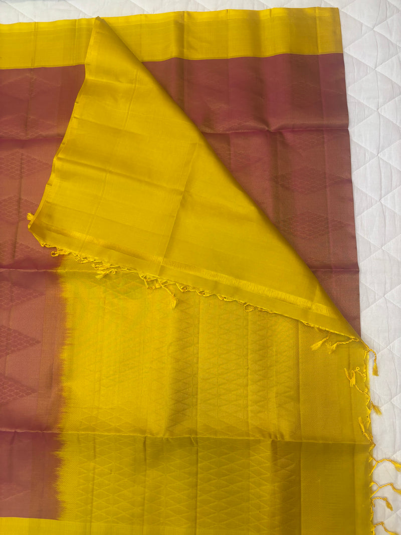 Kanishka onion pink handloom softsilk saree - all self design - Pure silk saree