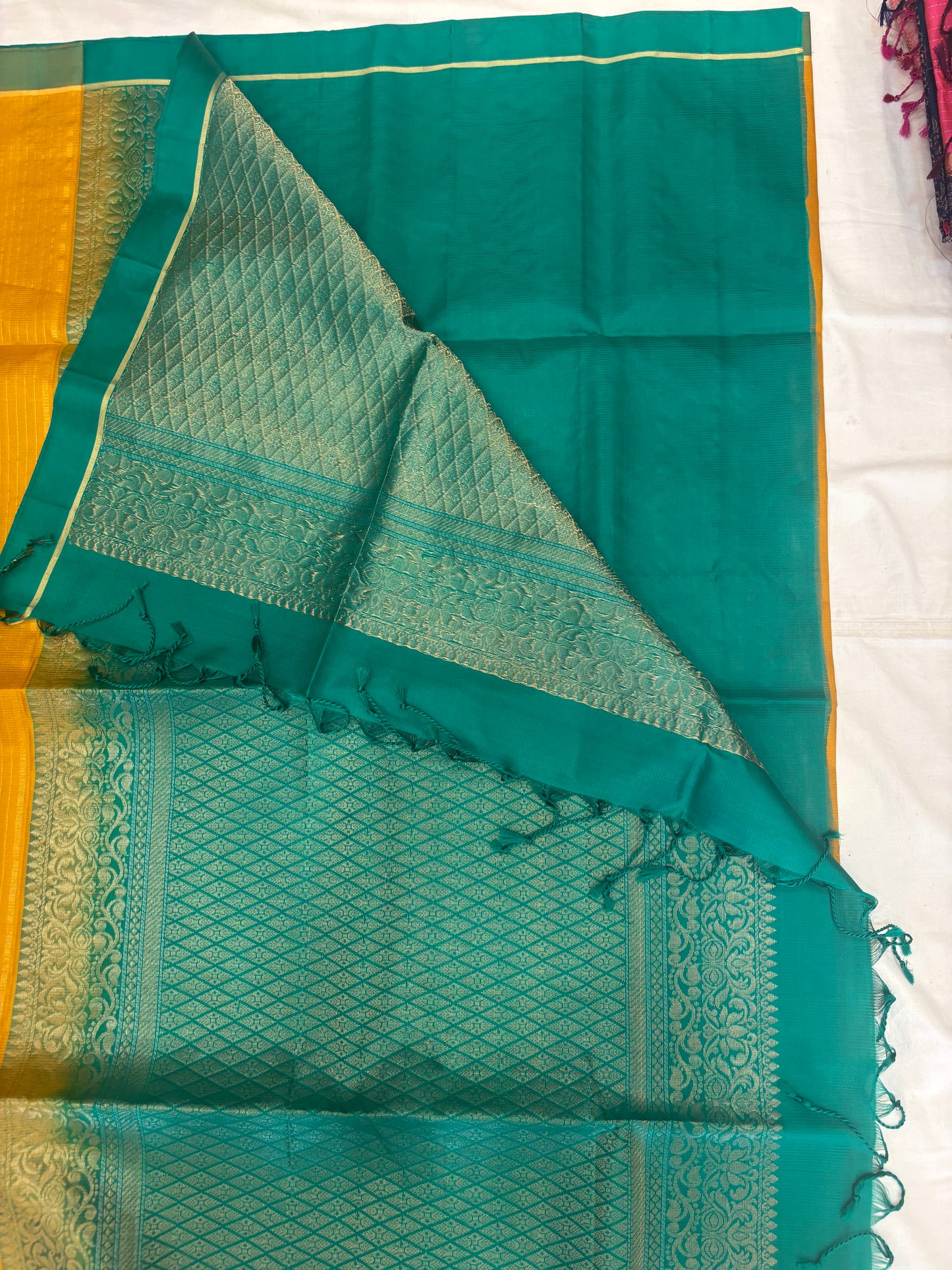 Vezha mustard gold softsilk saree-set8