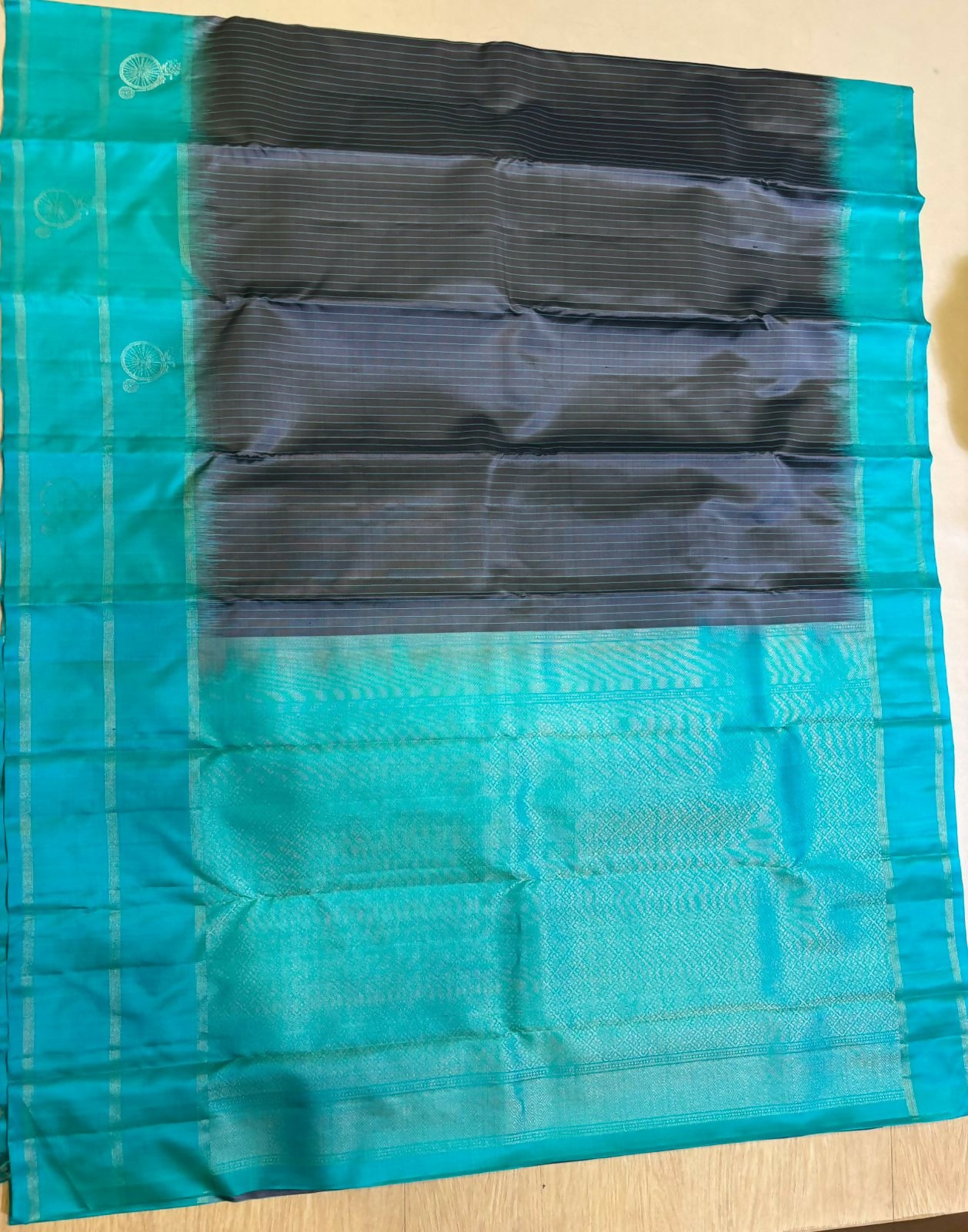 Ovi handloom softsilk saree - Pure silk saree