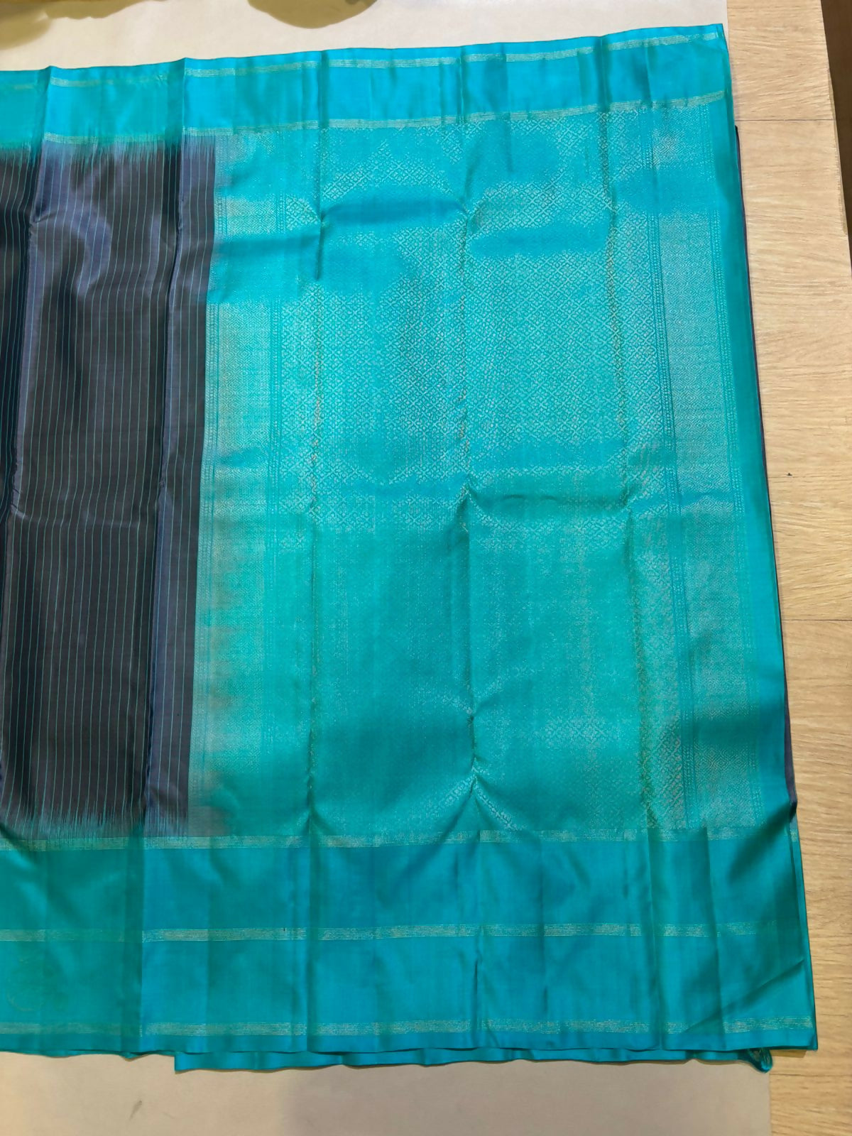 Ovi handloom softsilk saree - Pure silk saree