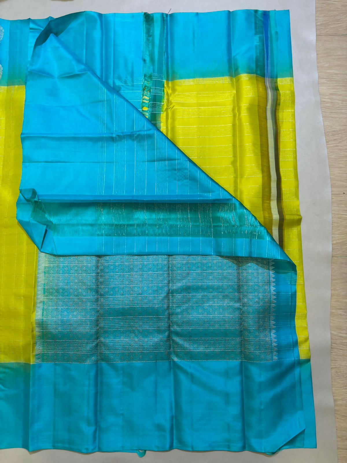 Sindhu handloom softsilk saree - Pure silk saree