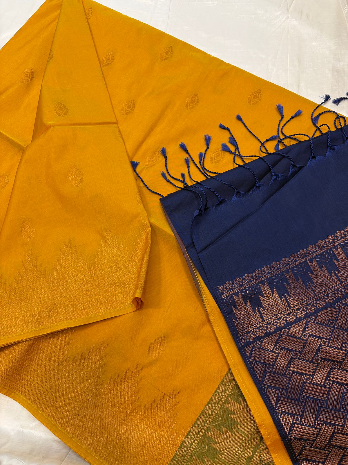 Temple Turning Border - Semi Silk
