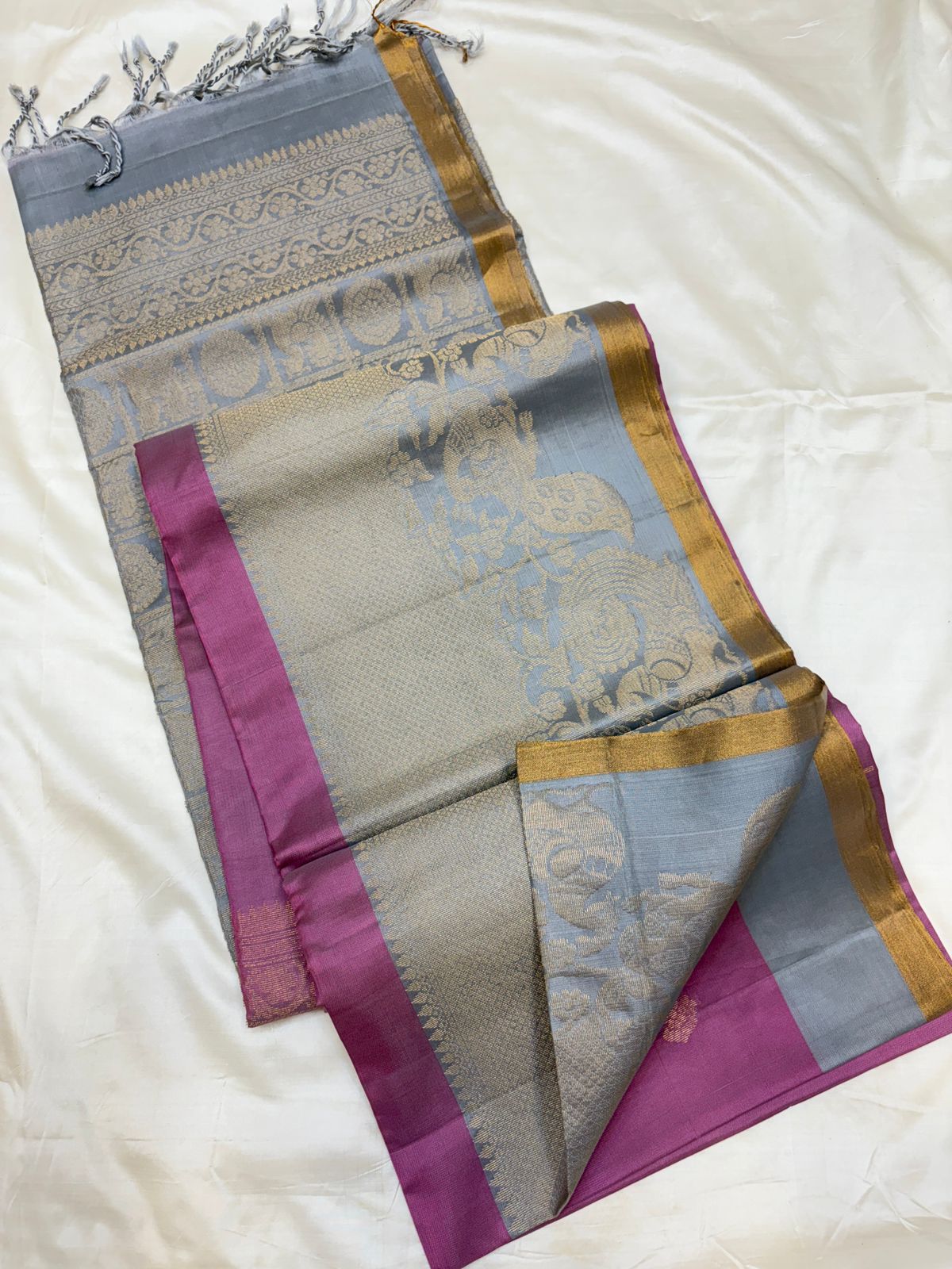 Mayil Turning - Handloom softsilk saree