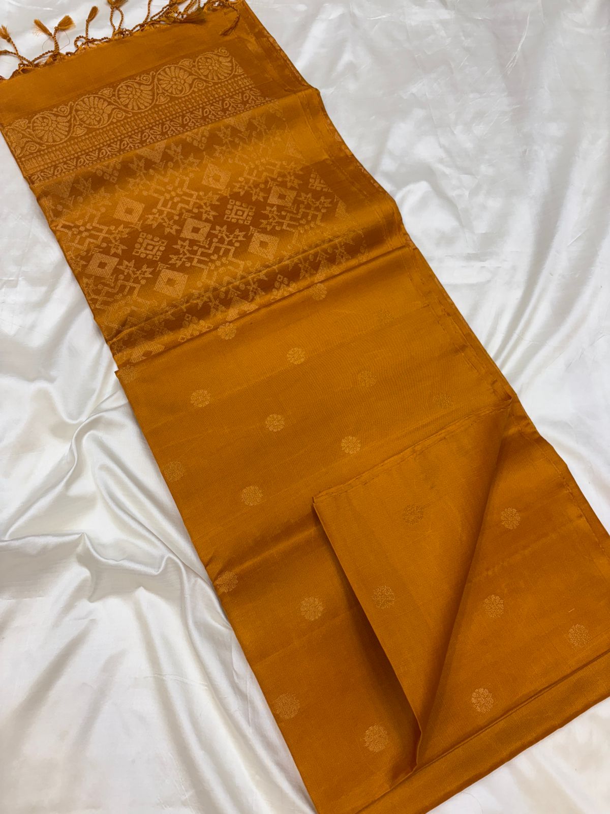 Muththu Soft Silk - Handloom softsilk saree