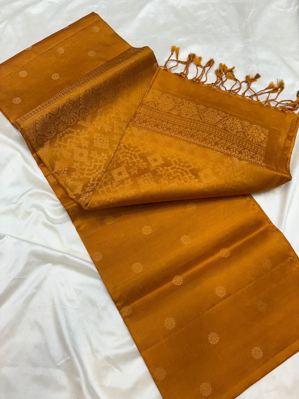 Muththu Soft Silk - Handloom softsilk saree