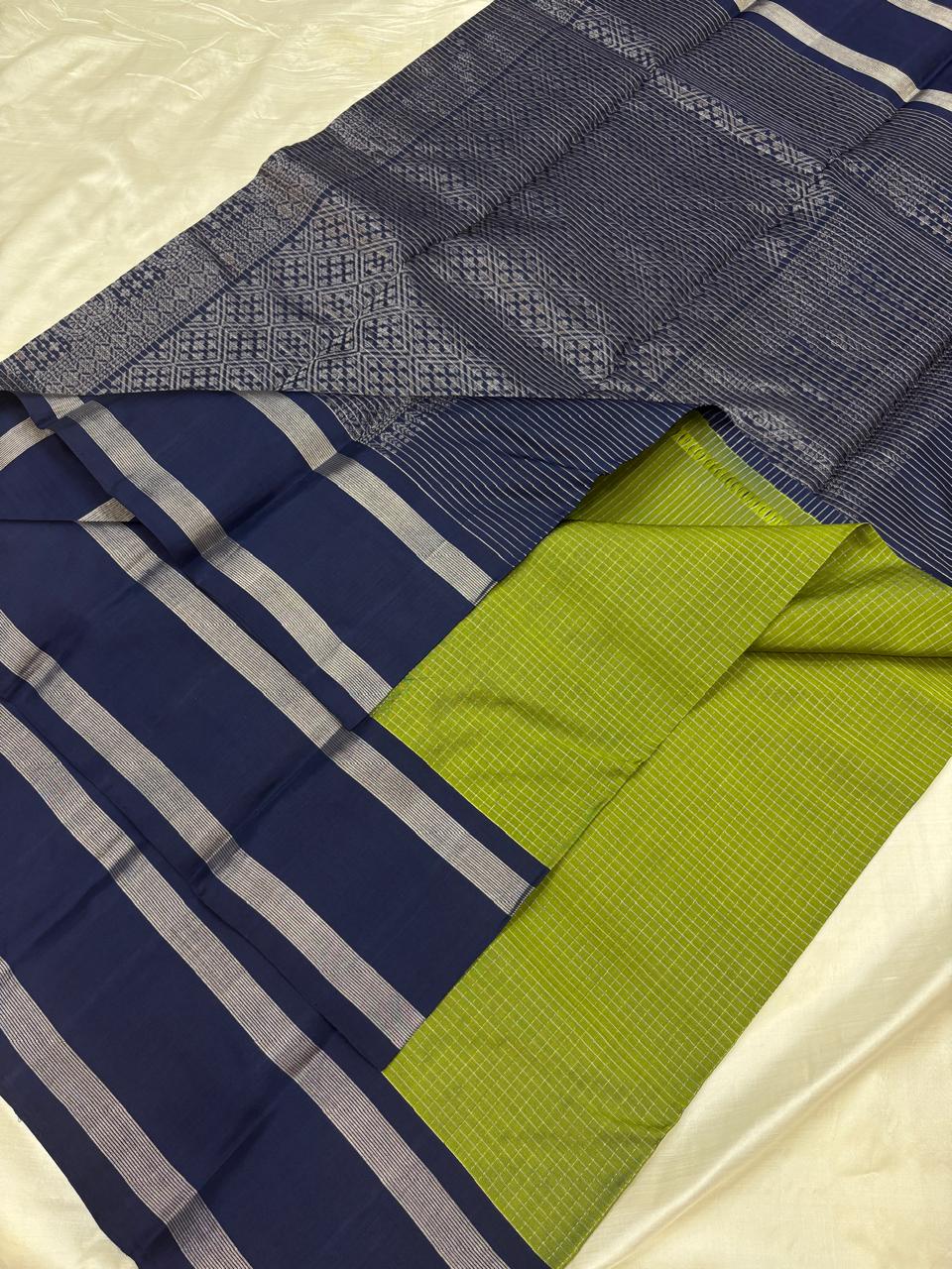Vintage Checks Soft Silk