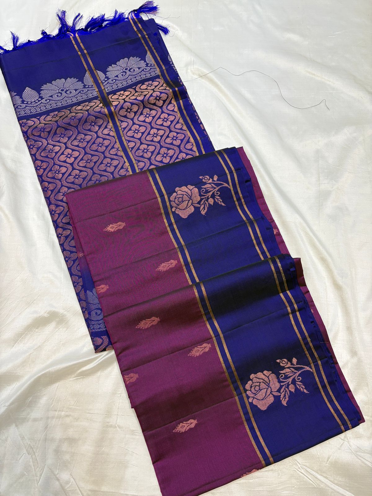 Uppada Contrast Borders