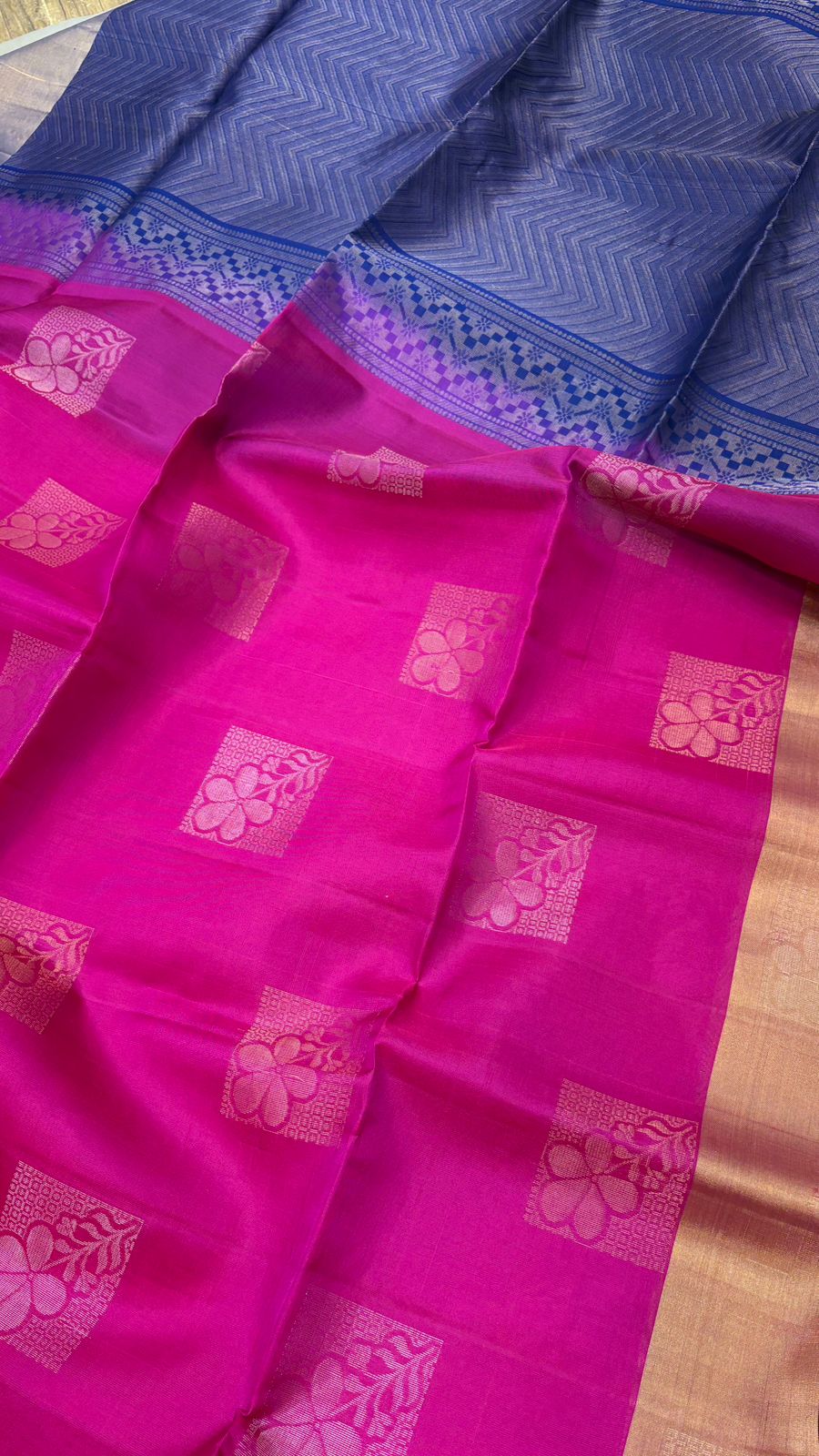 Bavanchi Border Soft Silk - Pure silk saree
