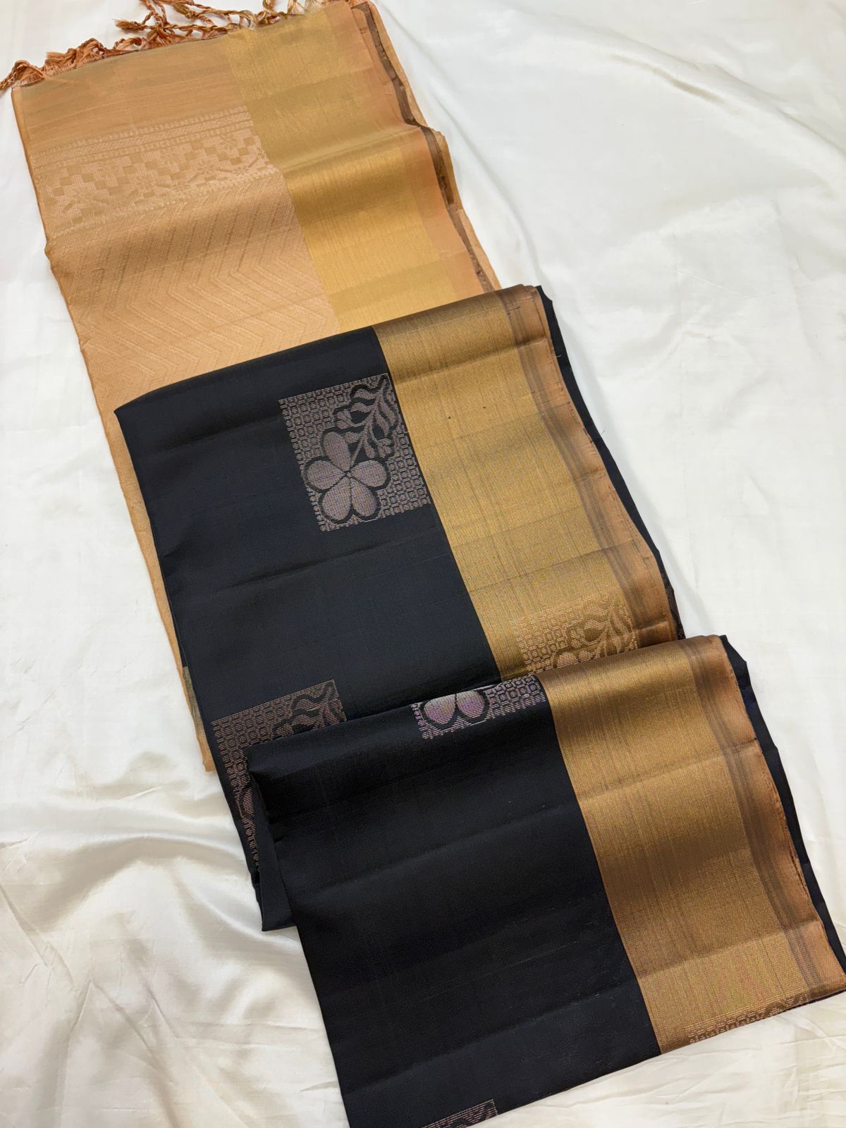 Bavanchi Border Soft Silk - Pure silk saree