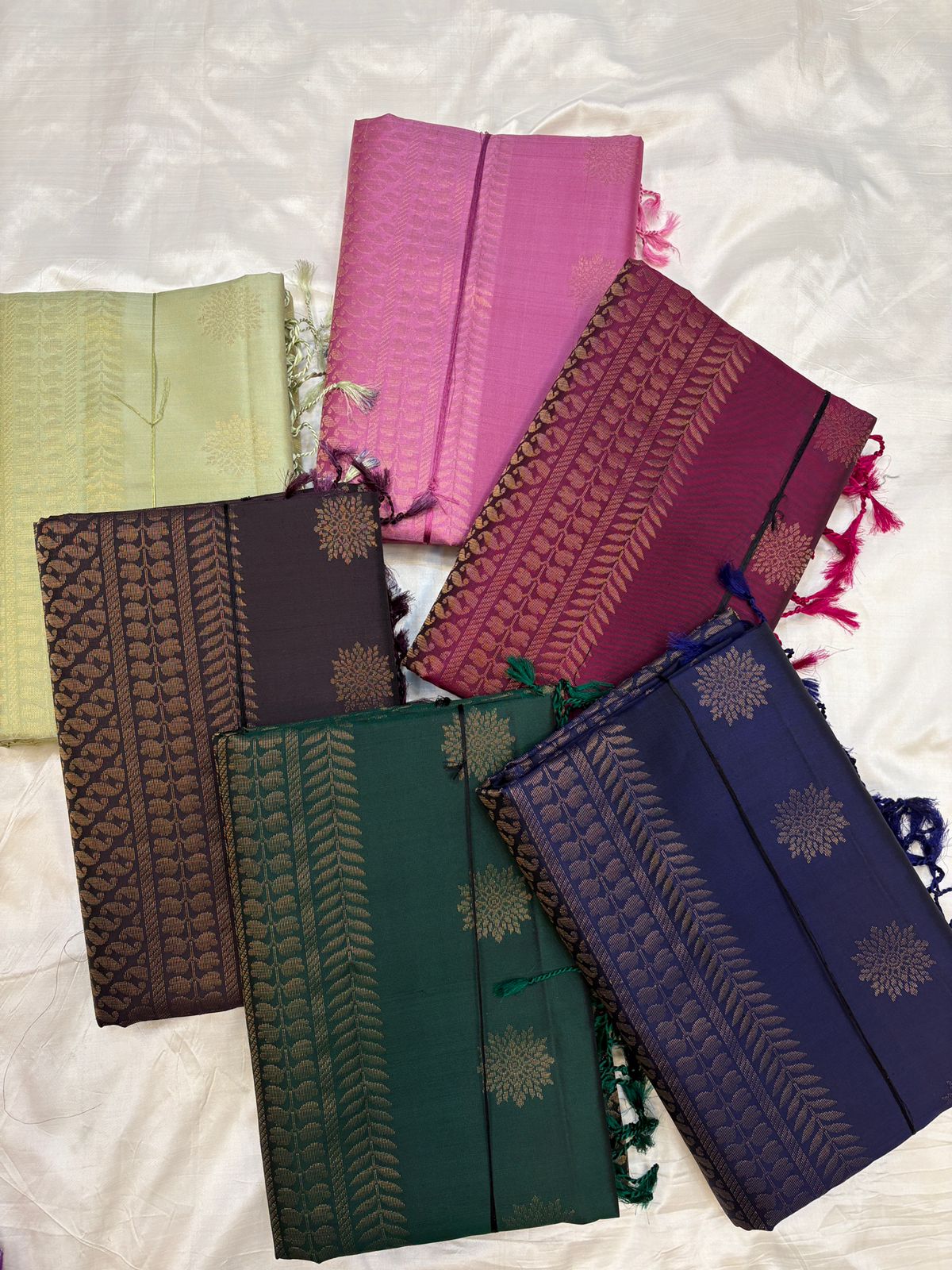 Manjari Soft Silk saree - Pure silk saree