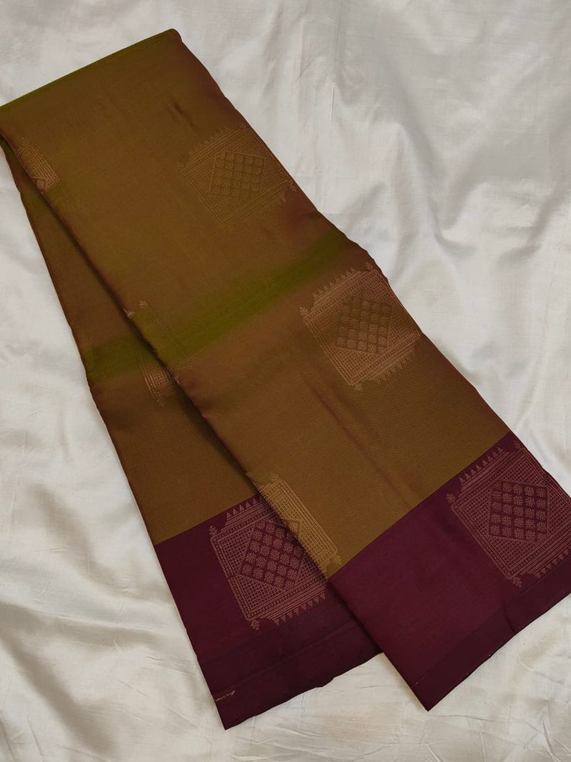 Soft Silk - Contrast borders