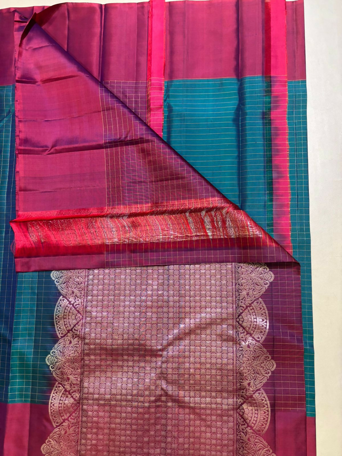 Elakki checked handloom softsilk saree - Pure silk saree