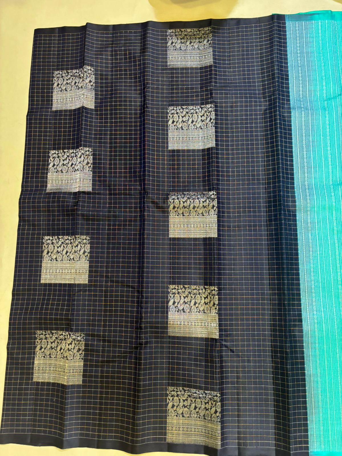 Aavir handloom softsilk saree - Pure silk saree