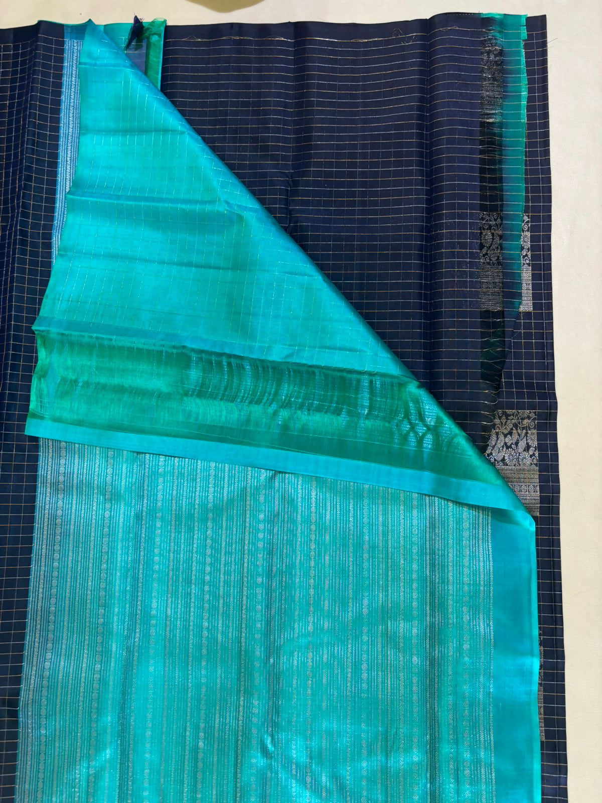 Aavir handloom softsilk saree - Pure silk saree