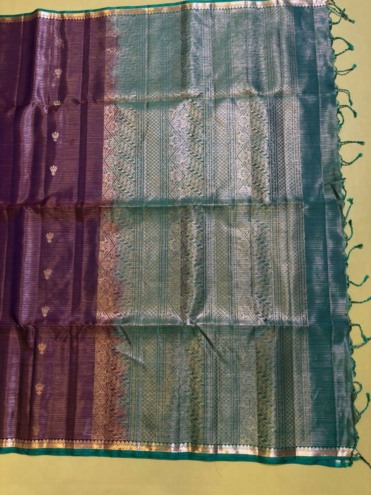 Vidhura tissue silk saree